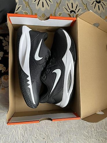 Мужские кроссовки, 43, Nike, Б/у, цвет - Черный at lalafo.kg Мужские кроссовки, 43, Nike, Б/у, цвет - Черный