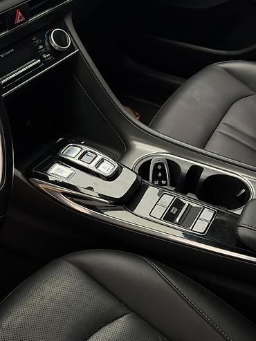 Hyundai: Hyundai Sonata: 2019 г., 2 л, Автомат, Газ, Седан at lalafo.kg — 13 Hyundai: Hyundai Sonata: 2019 г., 2 л, Автомат, Газ, Седан — 13