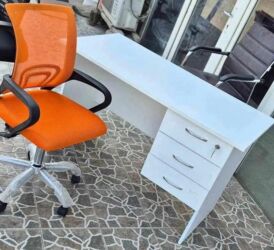 Ofis və oyun kresloları: Yeni, Təkərli, Qolları tənzimlənir, Dəri — 19