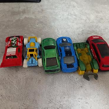 crazy drift: Продам 6 машинок Hot Wheels б/у. Состояние: едут, краска потерта - — 1