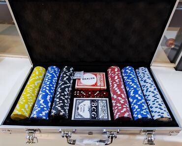 Настольные игры: Набор для покерa с металлическим кейсом настольные игры В Комплекте