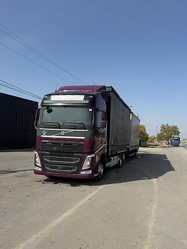 Тягач, Volvo, Тентованный