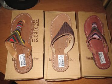 Босоножки, сандалии, шлепанцы: Новая обувь из натуральной кожи размер 38 шлепки ручная работа из