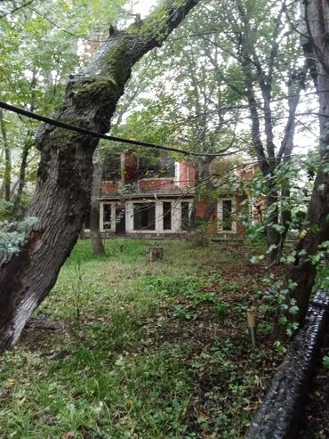 Həyət evləri və villaların satışı: 8 otaq, 1000 kv. m, Orta təmir — 4