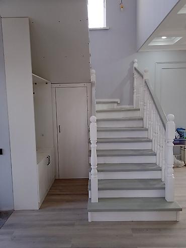 Деревянные лестницы: Деревянная лестница Для дома, Бесплатный замер, Вид дерева: Сосна, Форма лестницы: Много-маршевая, Стиль: Классический — 21