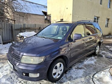 Mitsubishi: Mitsubishi Space Wagon: 1998 г., 2.4 л, Механика, Бензин, Минивэн