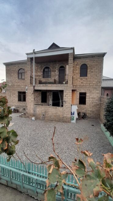 Həyət evləri və villaların satışı: 6 otaqlı, 280 kv. m, Kredit yoxdur, Orta təmir