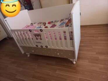 Digər mebel: Kravat 60 azn tecili satilir prablemi yoxdu matrasi var istifade