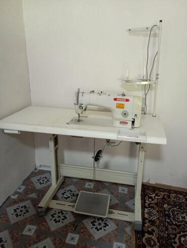 швейную машину: Швейная машина Полуавтомат