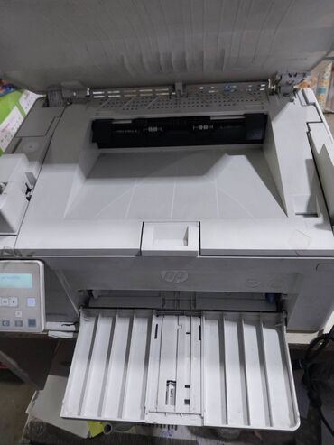 printer l800: İdeal vəziyyətdədir,sadəcə katrici xarabdır,çox az işlənib.wifila