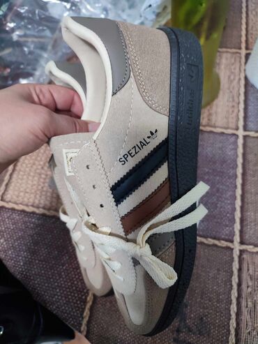 Patike: Patike, Adidas, veličina - 38 — 17