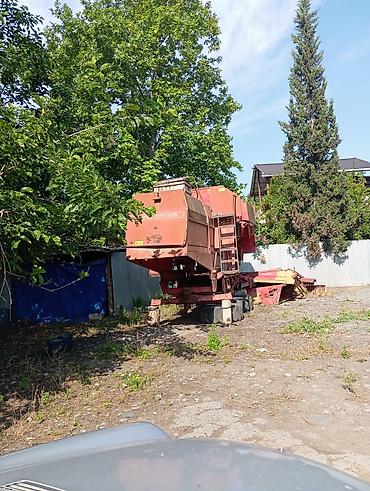opel zafira 2000: Massey Ferguson taxıl biçən kombayn - Marka/model: Massey Ferguson — 2