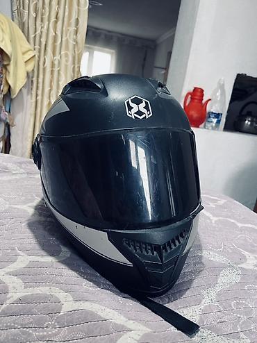 Шлемы: Продаю шлем полноразмерный мотоциклетный шлем с затемнённым визором — 1
