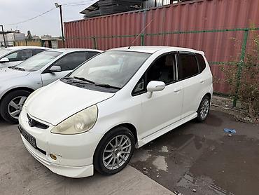 Honda Fit: 2003 г., 1.5 л, Автомат, Бензин, Хэтчбэк