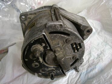 Auto delovi: Ispravan alternator BOSCH 14 V 35 A skinut sa OPEL Kadetta — 5
