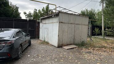 военный бутка: Продаю Металлический киоск,, выполненный из профилированного листа
