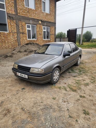 опел тигра: Opel Vectra: 1992 г., 1.8 л, Механика, Бензин, Седан