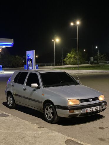 Volkswagen: Volkswagen Golf: 1993 г., 1.6 л, Механика, Бензин, Хэтчбэк