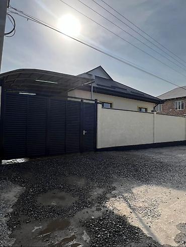 Продажа коттеджей и домов: Ак Ордо 2 Уй сатылат 4 соток 1, 5 кирпич . Мектеп Мечит Бала бакча — 14