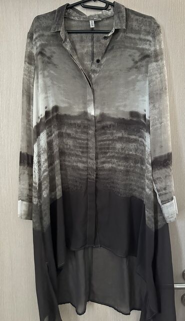 pull and bear šuškavac: H&M, XL (EU 42), Polyester, color - Multicolored