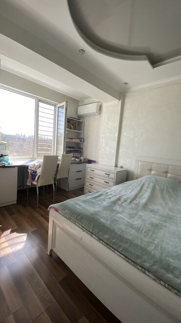 Продажа квартир: 2 комнаты, 71 м², Элитка, 4 этаж, Косметический ремонт