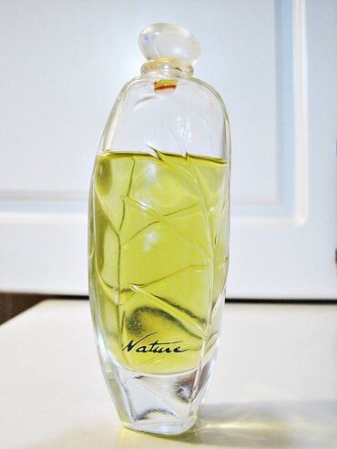 Parfemi: Nature Yves Rocher 100ml, prikazano koliko još ima u flašici, splash