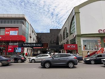 bakixanovda: Bakıxanov Ticarət Mərkəzi Məscidi ilə üzbəüz, kontakt home ilə — 7