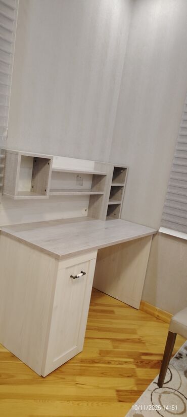 Masa və oturacaq dəstləri: İşlənmiş, Açılmayan, Dördbucaq masa — 3