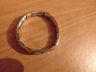браслеты резиновые: Продаю браслет покупал в Арсланбапе состояние идеальное Торг