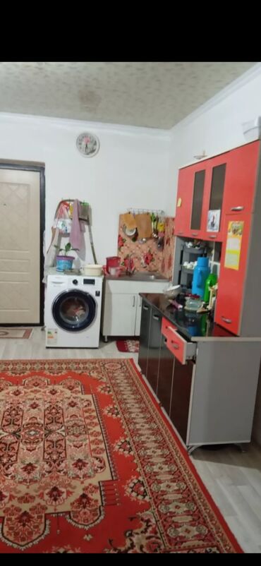 продажа домов в село ленинское: 68 кв. м, 3 бөлмө, Унаа токтотуучу жай, Сарай, Забор, тосулган