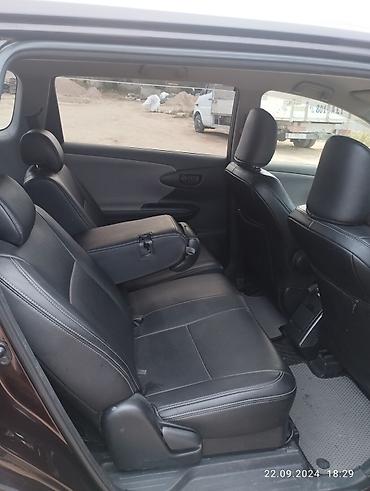 таюота виш: Toyota WISH: 2011 г., Минивэн — 3
