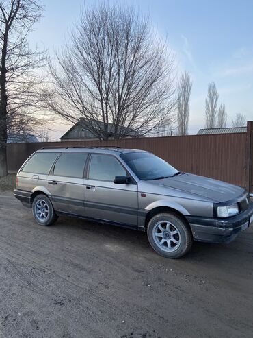 Volkswagen: Volkswagen Passat: 1991 г., 1.8 л, Механика, Бензин, Универсал