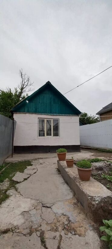 продажа дом кызыл аскер: 95 кв. м, 3 бөлмө, Эски ремонт Эмереги менен