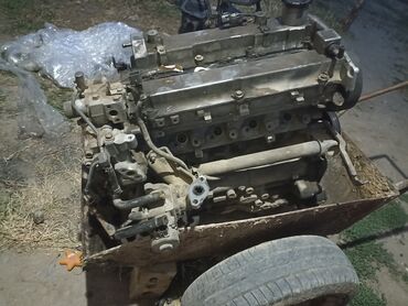 Двигатели, моторы и ГБЦ: Бензиновый мотор Mitsubishi 2000 г., 2.4 л, Б/у, Япония