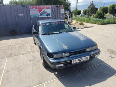 бишкек авто: Mazda 626: 1988 г., 2 л, Механика, Бензин, Хэтчбэк