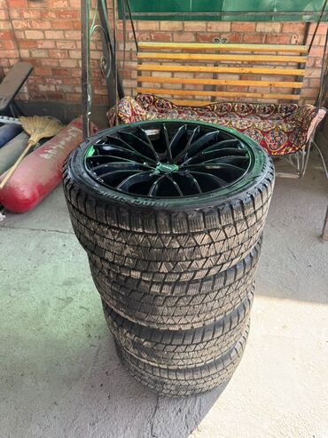 Колеса в сборе: Колеса в сборе 295 / 35 / R 21, Зима, Б/у, Комплект, Литые, отверстий - 5 — 5