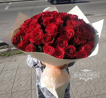 подарок подруге на день рождения в Бишкек: 101 Роза 51 Роза Цветы Букеты Розы 30- см Розы 40 -см Розы 50- см