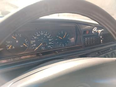 Mercedes-Benz: Mercedes-Benz 190 (W201): 1.8 l | 1992 il Sedan — 3