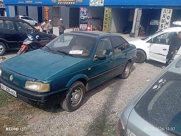 Унаа сатуу: Volkswagen Passat: 1993 г., Седан — 3