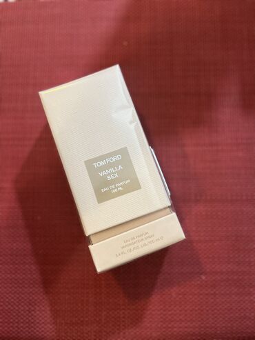 Perfume: Originalni parfemi u orginalnim pakovanjima, postojanost, lep i