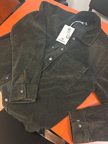 Digər kişi geyimləri: Pull&Bear - dən alınıb. Geyinilməyib. Yenidir.
S - ölçü — 5