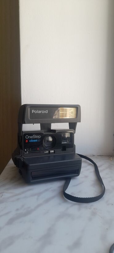 fotoaparat polaroid: Yaxwi vəziyyətdədir az işlənib