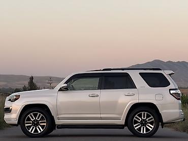 Toyota: Toyota 4Runner: 2021 г., 4 л, Автомат, Бензин, Внедорожник — 4