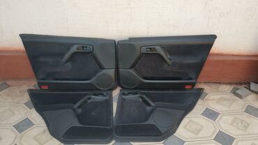 гольф 2 карты: GOLF. 3. VENTA. дверные карты велюр.8000,комплект,,в хорошем
