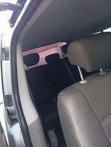 maşınlar 07: Hyundai H-1 (Starex) mikroavtobus - Korpus: gümüşü rəng, ön və arxa — 7