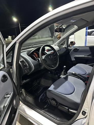транс: Honda Jazz: 2003 г., 1.3 л, Механика, Бензин, Хэтчбэк — 10