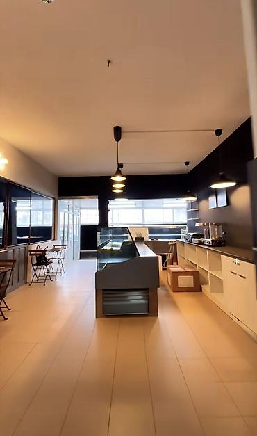 Restorani, kafići: IZDAJE SE LOKAL U SREMČlCI 60m² Čitačka ulica, preko puta osnovne na lalafo.rs — 1 Restorani, kafići: IZDAJE SE LOKAL U SREMČlCI 60m² Čitačka ulica, preko puta osnovne — 1