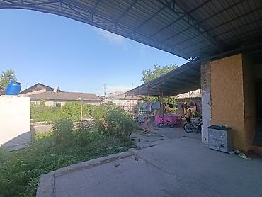 Продажа коттеджей и домов: Продаю 🏡 Дом ! участок 6 соток ! город Бишкек по улице Алматинская ( at lalafo.kg — 28 Продажа коттеджей и домов: Продаю 🏡 Дом ! участок 6 соток ! город Бишкек по улице Алматинская ( — 28