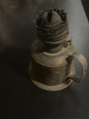 antik kamera: Məhsul: Köhnə tipli metal yağ lampası (kerosin/yağ lampası) Təsvir: - — 1