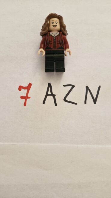 qirmizi paltar: LEGO Marvel, Vanda minifigure (Original) ЛЕГО Марвел, минифигурка